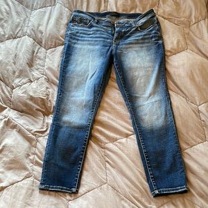 Women’s Buckle Black Jean. Size 33 Ankle Skinny. Fit #53. In like new condition!